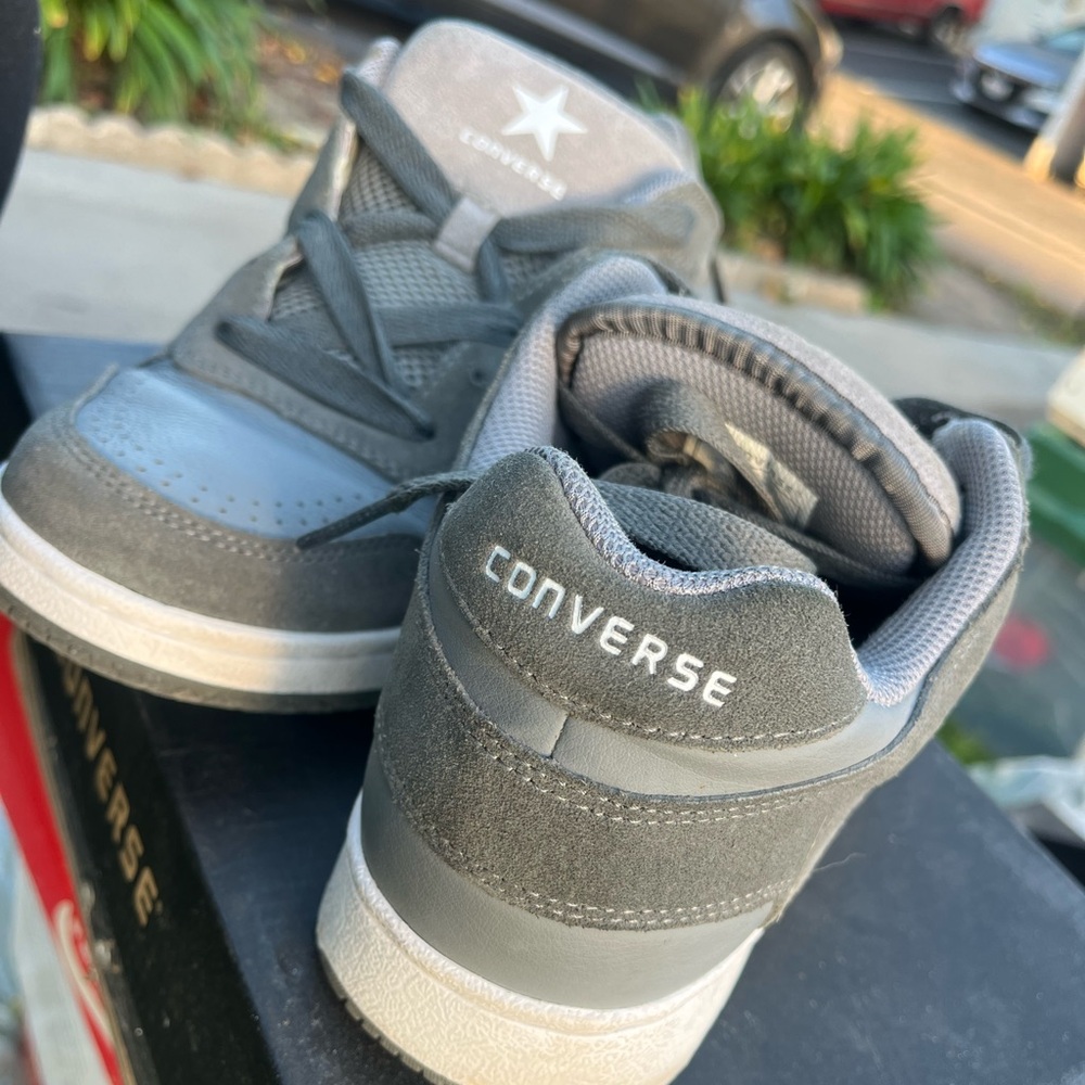 Converse Dunks - Picture 2 of 3